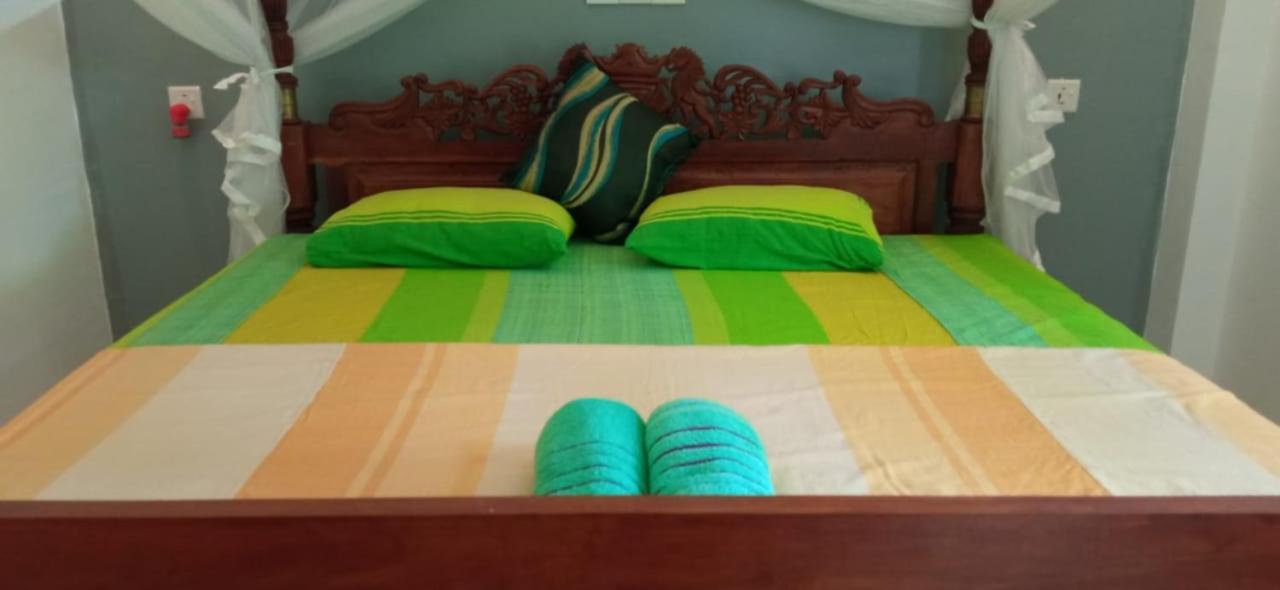 히카두와 Mandara Rest B&B 외부 사진