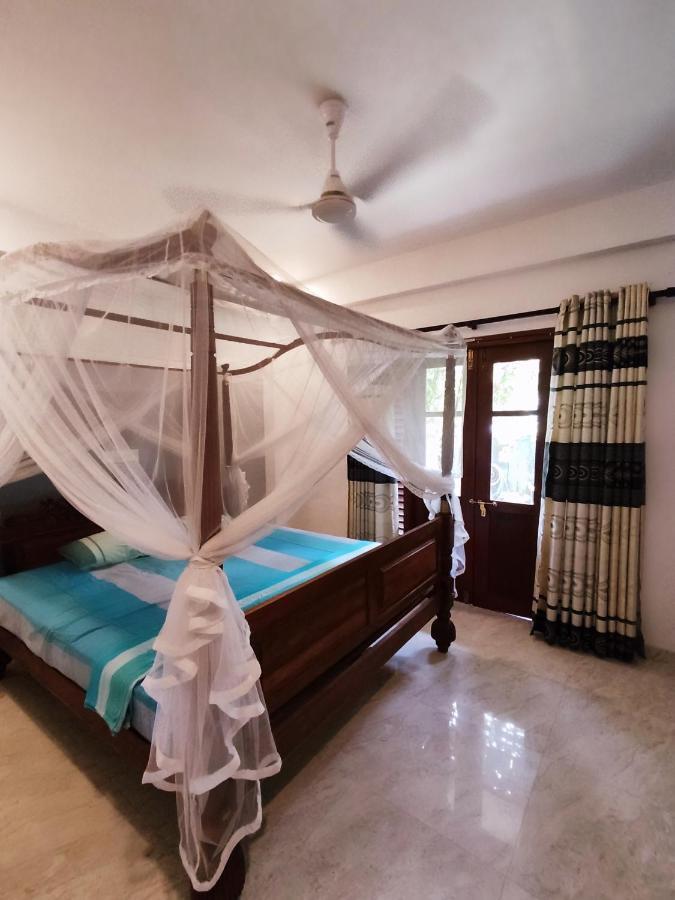 히카두와 Mandara Rest B&B 외부 사진
