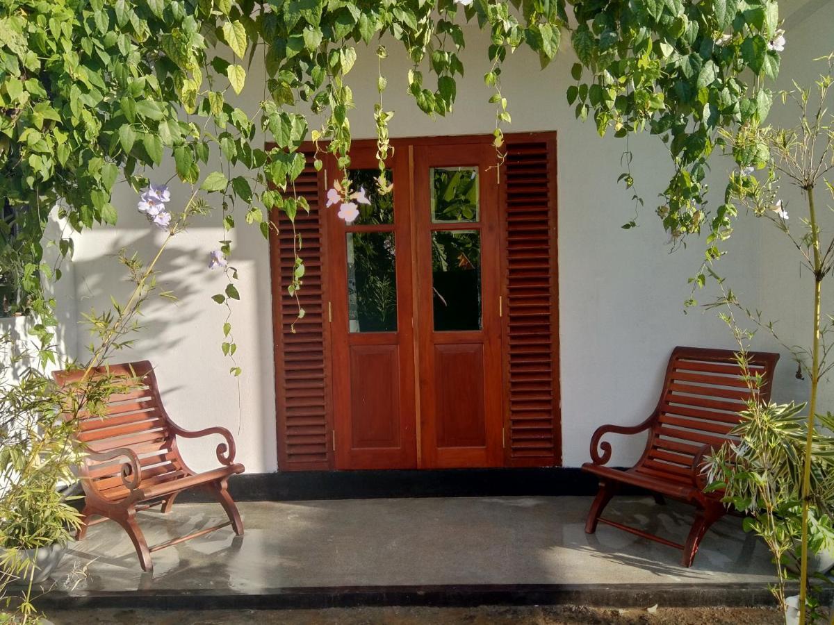 히카두와 Mandara Rest B&B 외부 사진